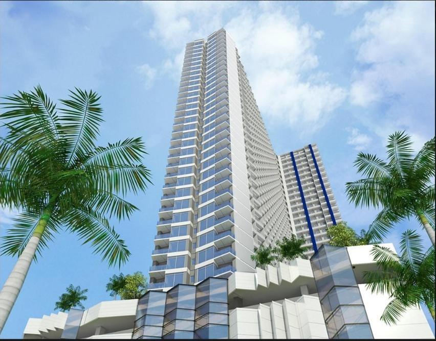 Breeze Residences - 1Br Unit With Balcony -Top Floor Manilla Buitenkant foto