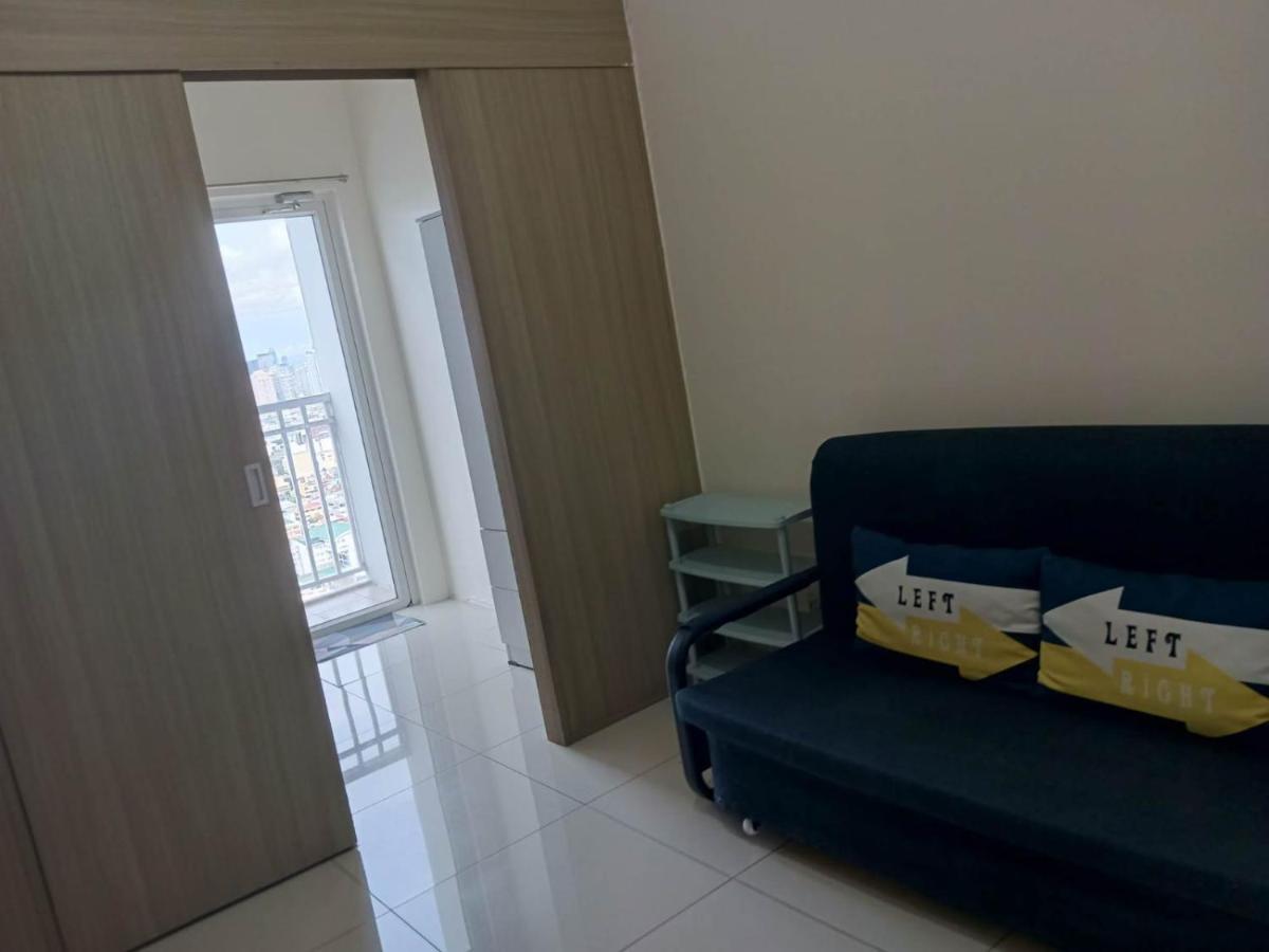 Breeze Residences - 1Br Unit With Balcony -Top Floor Manilla Buitenkant foto